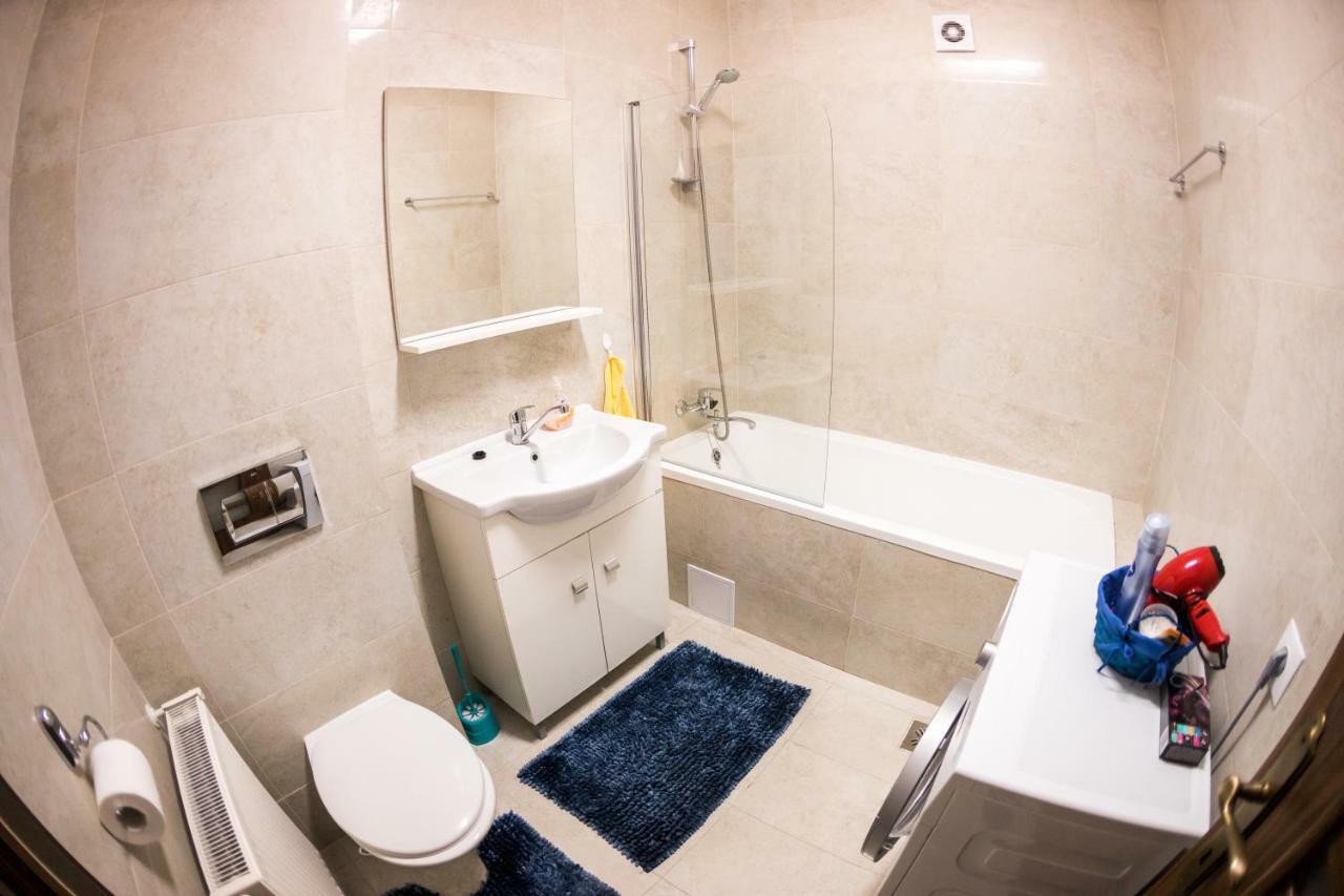 Travel Homzzz Apartments Targu Mures Exterior photo