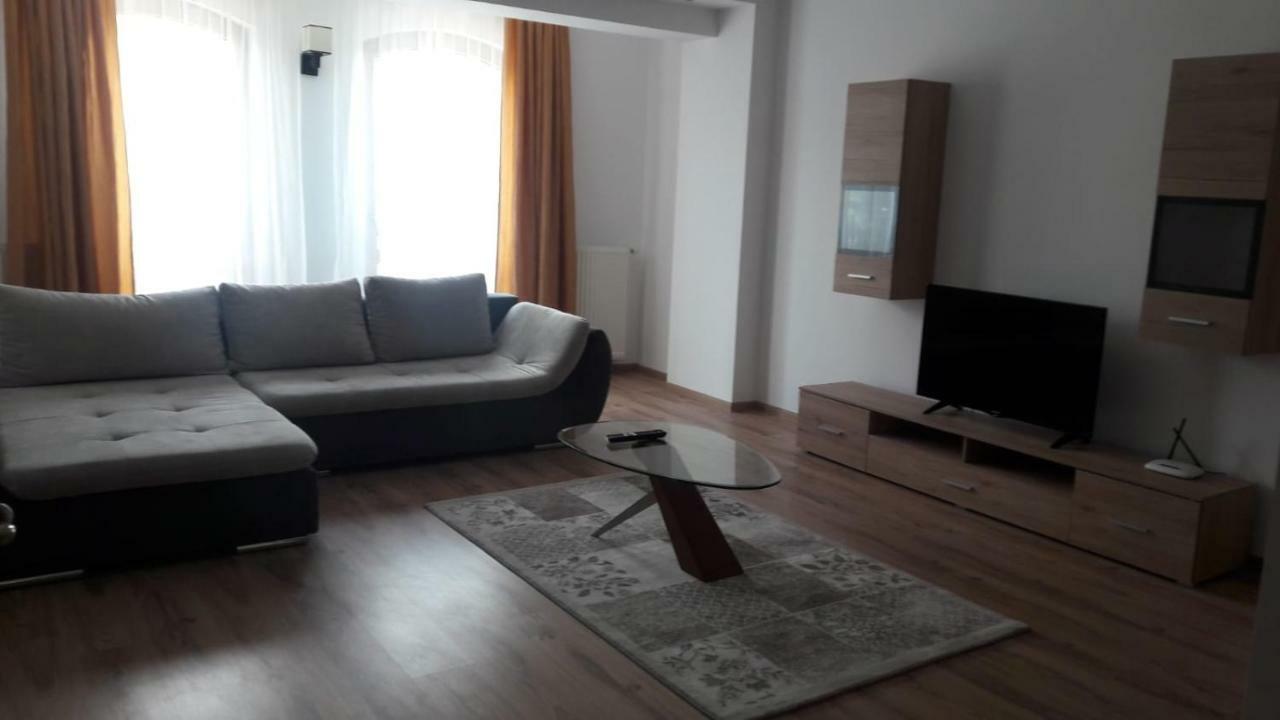 Travel Homzzz Apartments Targu Mures Exterior photo