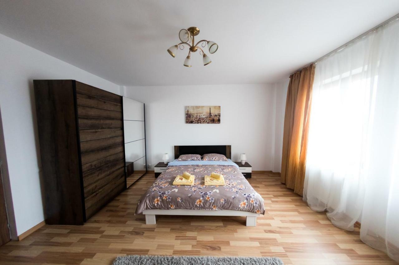 Travel Homzzz Apartments Targu Mures Exterior photo