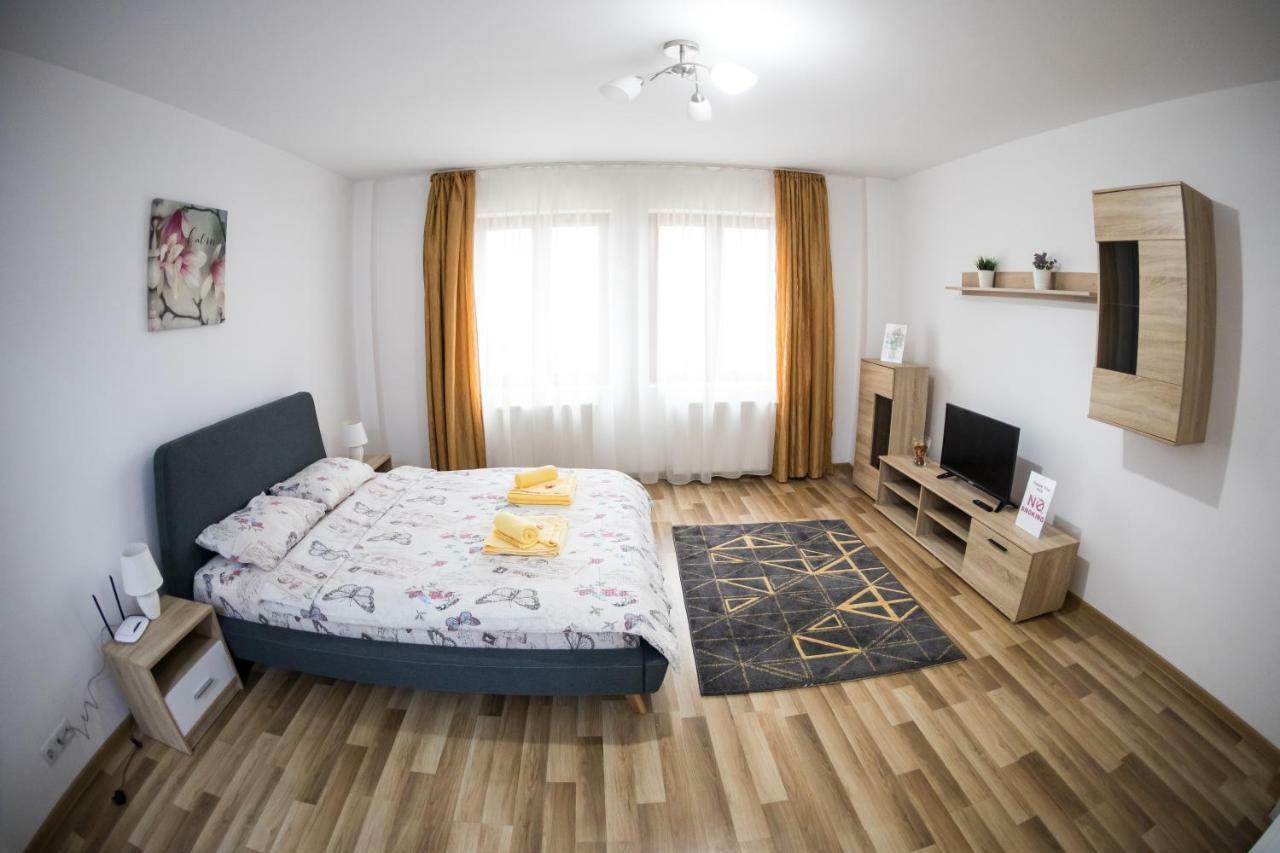 Travel Homzzz Apartments Targu Mures Exterior photo