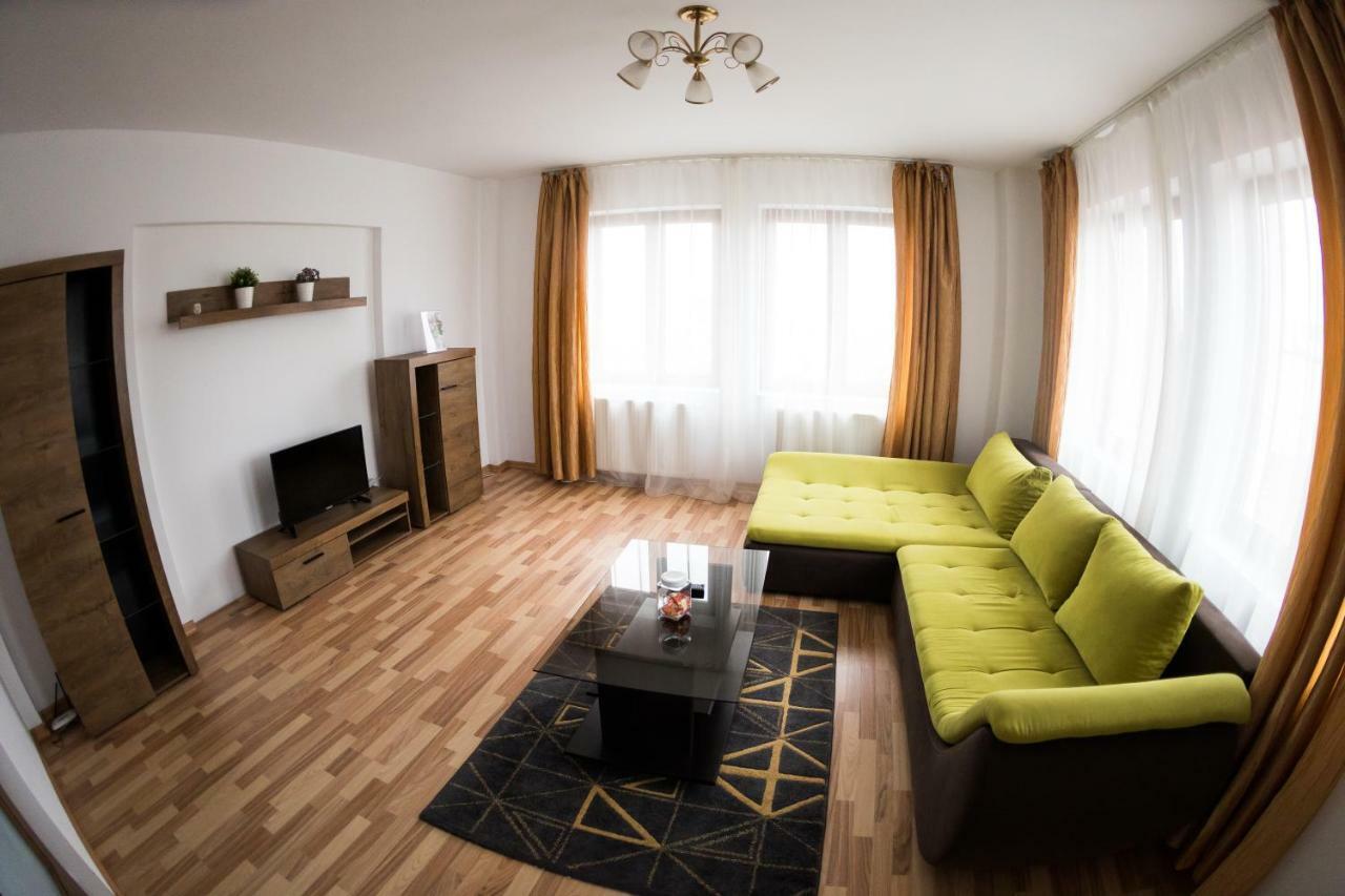 Travel Homzzz Apartments Targu Mures Exterior photo
